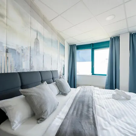 Kocasa-apartments, Penthouse, Panorama, Dachterrasse, Zwei Stellplaetze, Wifi, Waipu-tv, Billard