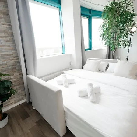 Kocasa-apartments, Penthouse, Panorama, Dachterrasse, Zwei Stellplaetze, Wifi, Waipu-tv, Billard *